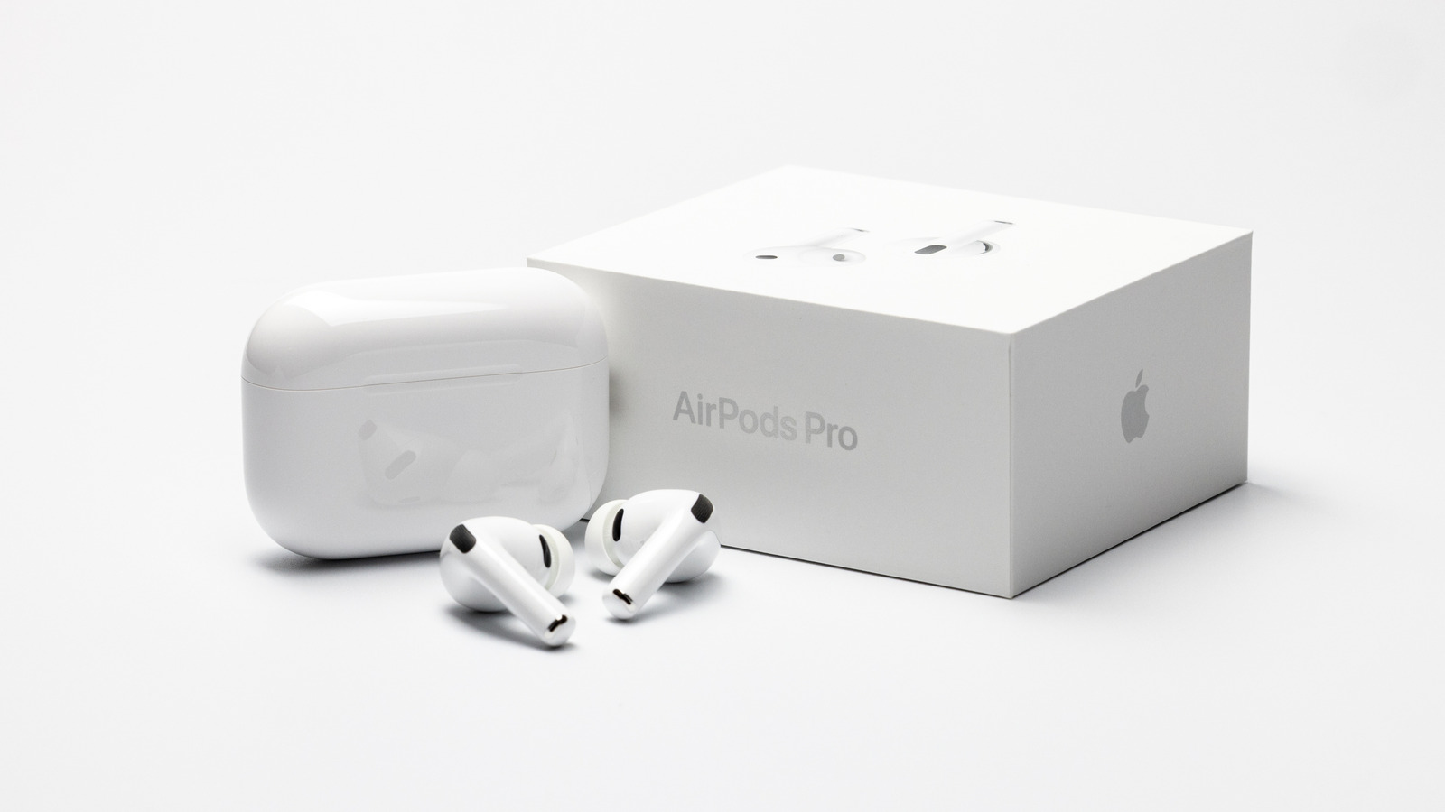 AirPods Pro 3 Bloodgate: Ear Injury Risks Explained