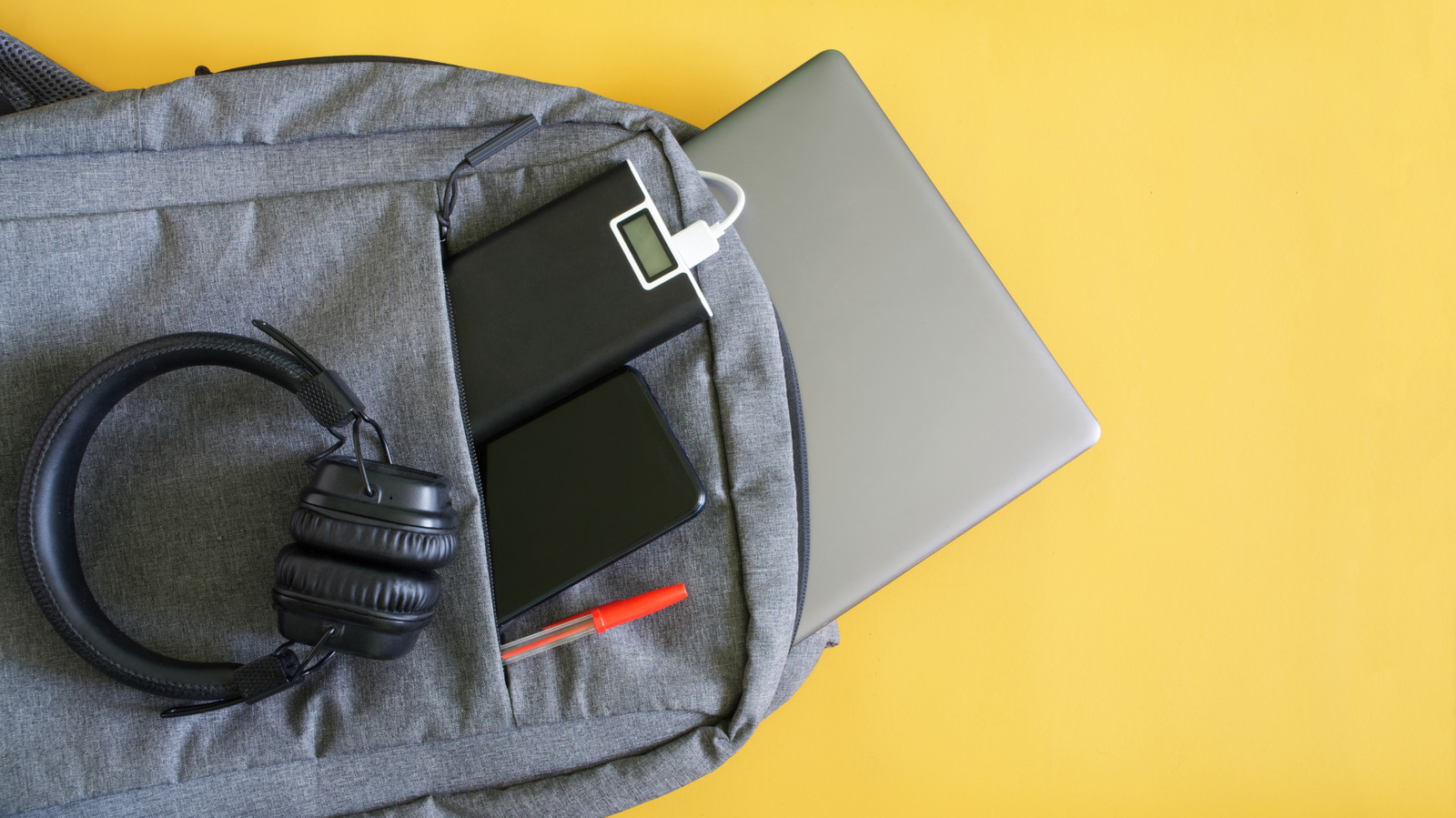 TSA Battery Rules 2026: Safe Lithium Battery Travel
