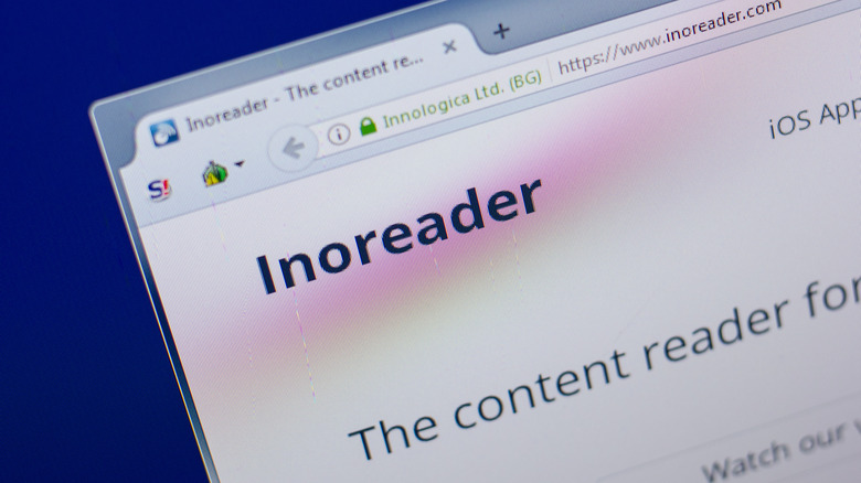 Close up of Inoreader logo and webpage in a web browser.