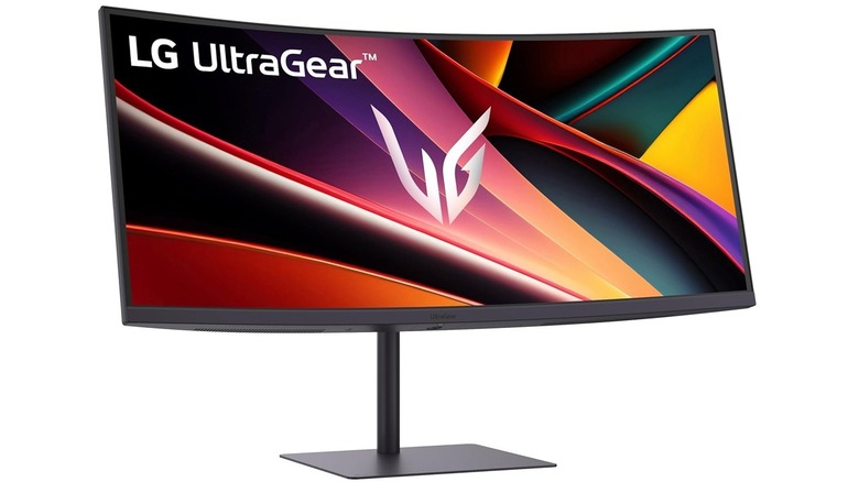 A high-resolution LG UltraGear curved monitor highlighting the wide aspect ratio.
