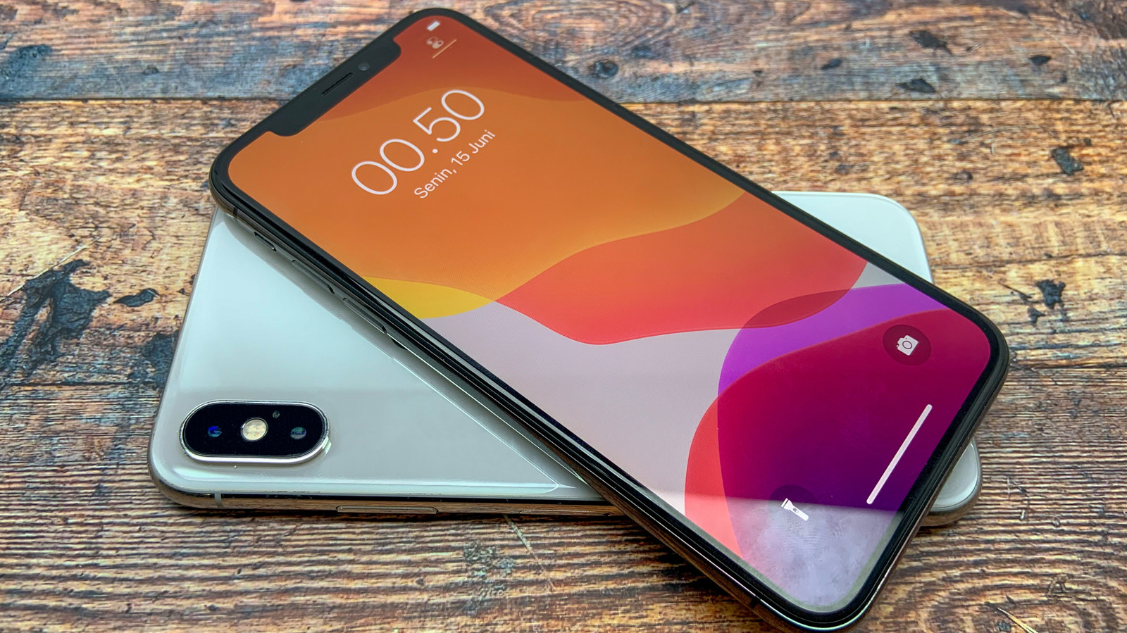 iPhone OLED Display Technology: Why It's the Best
