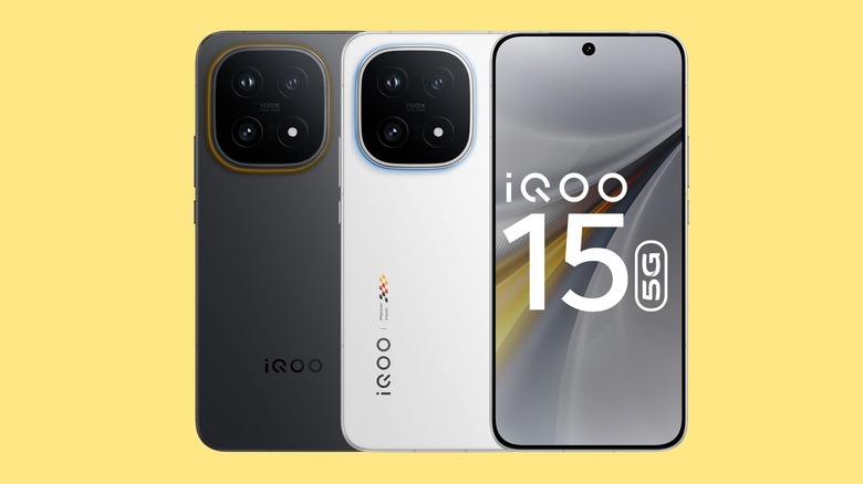 The iQOO 15 smartphone displayed in two distinct color variants.