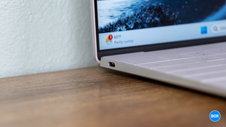 Close-up detail of the USB-C Thunderbolt 4 port on the side of the Dell XPS 13 9350.