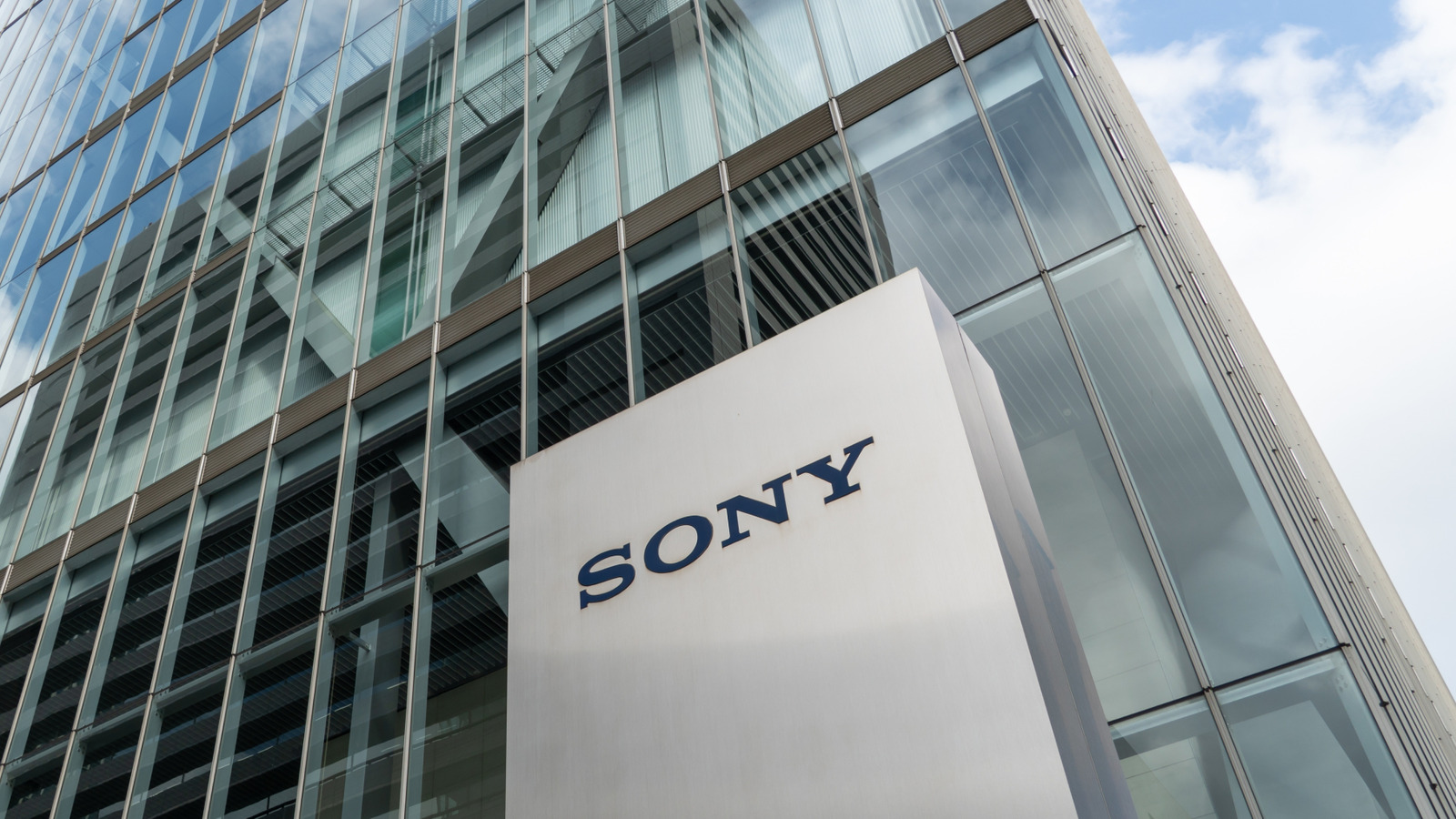 12 Weird Gadgets From Sony: From Robots to Rice Cookers