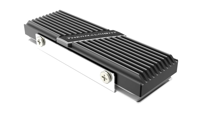 Side profile of the Thermalright TR-M.2 2280 heatsink showing the aluminum fins.